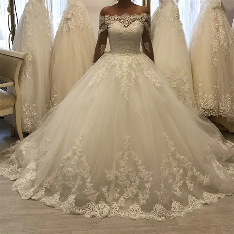 

Boat Neck Long Sleeves sweep Train Lace Up Back Tulle Lace Applique Ball Gown Wedding Dresses vestido de noiva