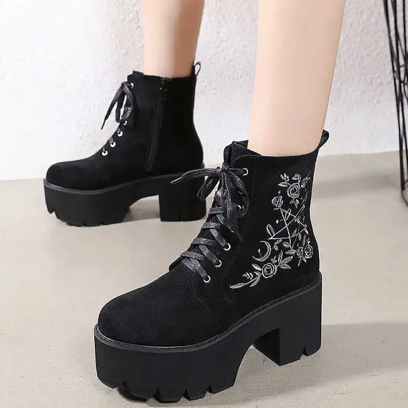 

Gothic side zipper women's boots flower embroidery platform thick bottom front lace up boots