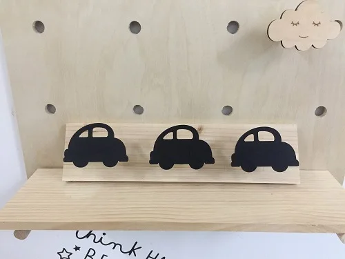 Three cars Скандинавский стиль твердая деревянная полка для хранения лебедь лук облако форма полка для хранения спальня/гостиная перегородка декоративная рамка - Цвет: Three cars