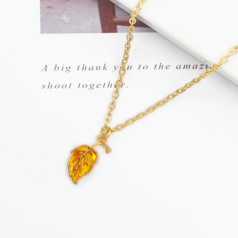 Ожерелье с подвеской в виде листьев растений металлическое ожерелье кулоном