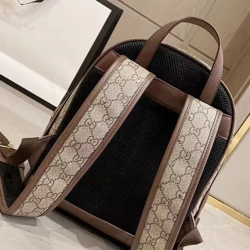 

Disney ladies fashion cartoon Donald Duck print leather zipper backpack unisex shoulder bag casual large-capacity travel bag