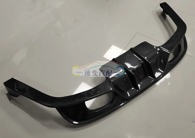 

Ins2021 For 16xf19xfl Jaguar Upgrade and Refit Carbon Fiber Small Surround Xfl with Light Four Out Rear Lip Spoiler