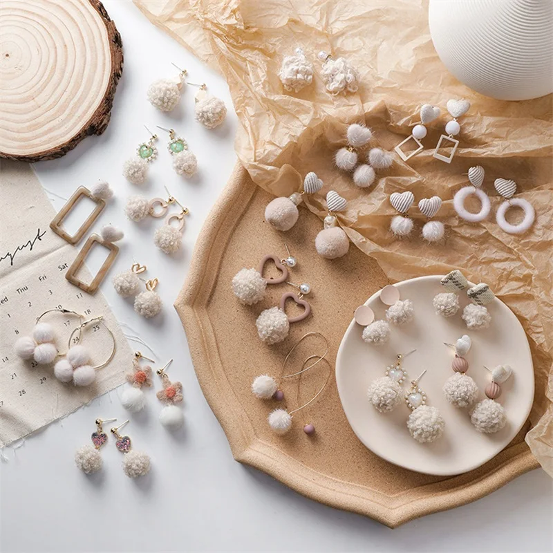 

Korea Winter Fashion Plush Earrings Retro Trends Khaki Beige Brown Hair Ball Geometry Round Long Pendant Earrings Women Jewelry
