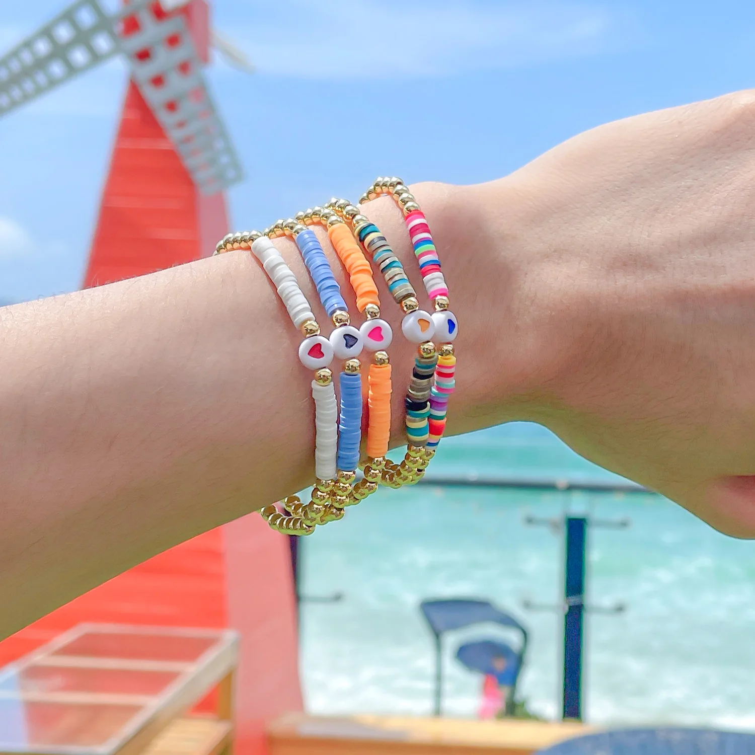 

C.QUAN CHI New Gold Beads Bracelet Boho Handmade Polymer Clay & "❤" Beads Stretch Bracelet Fashion Friendship Women’s Bracelets