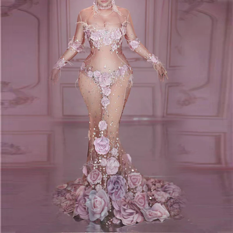 Модное блестящее платье разы с розовым принтом телесного цвета сексуальное