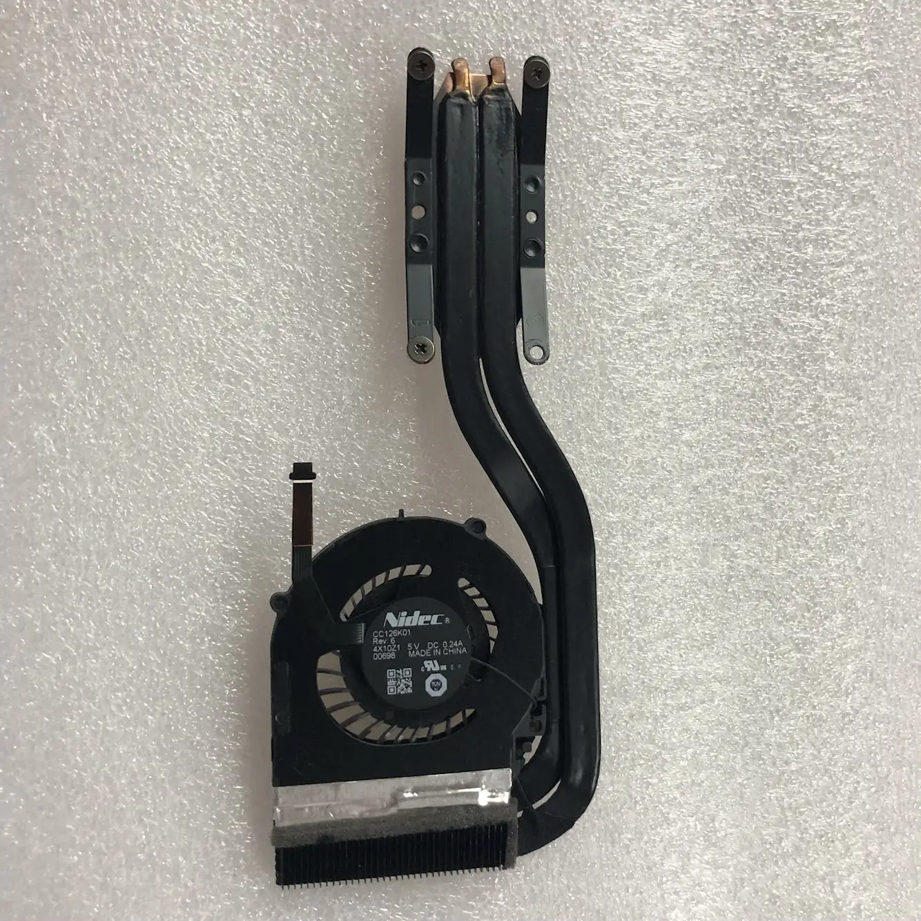 

Вентилятор охлаждения процессора с радиатором для Lenovo Thinkpad X1 Carbon Gen 3rd 04X3829 0C54435 CC126K01 00HN743