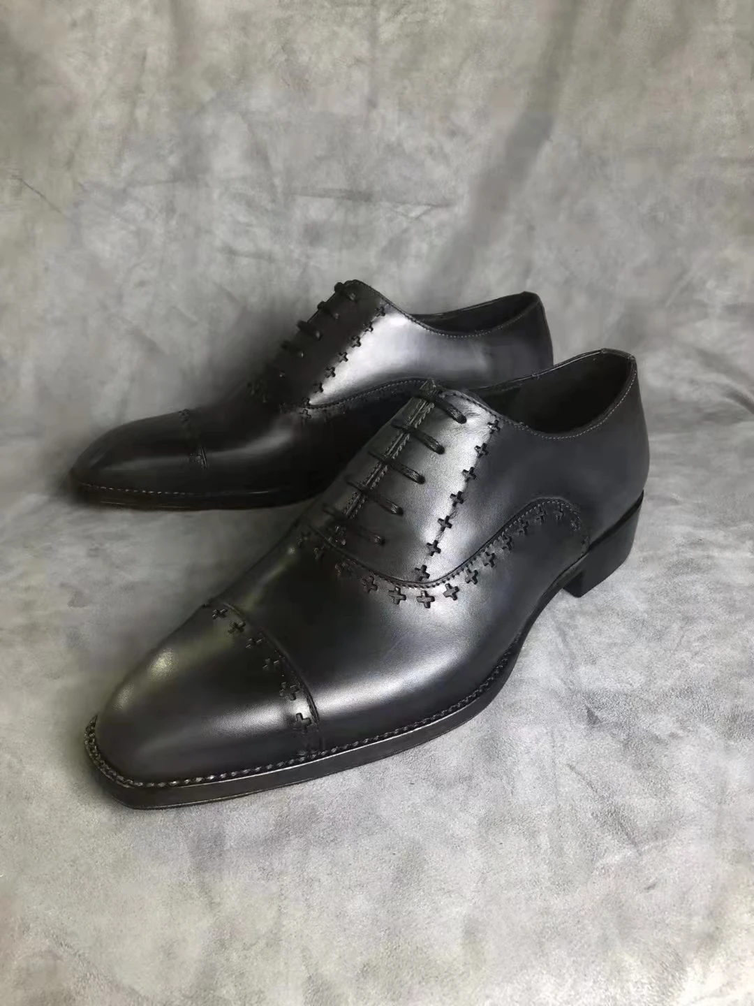 

Saint elsa sapatos masculinos de couro, sapatos clássicos de alta qualidade estilo oxford pretos de pontas