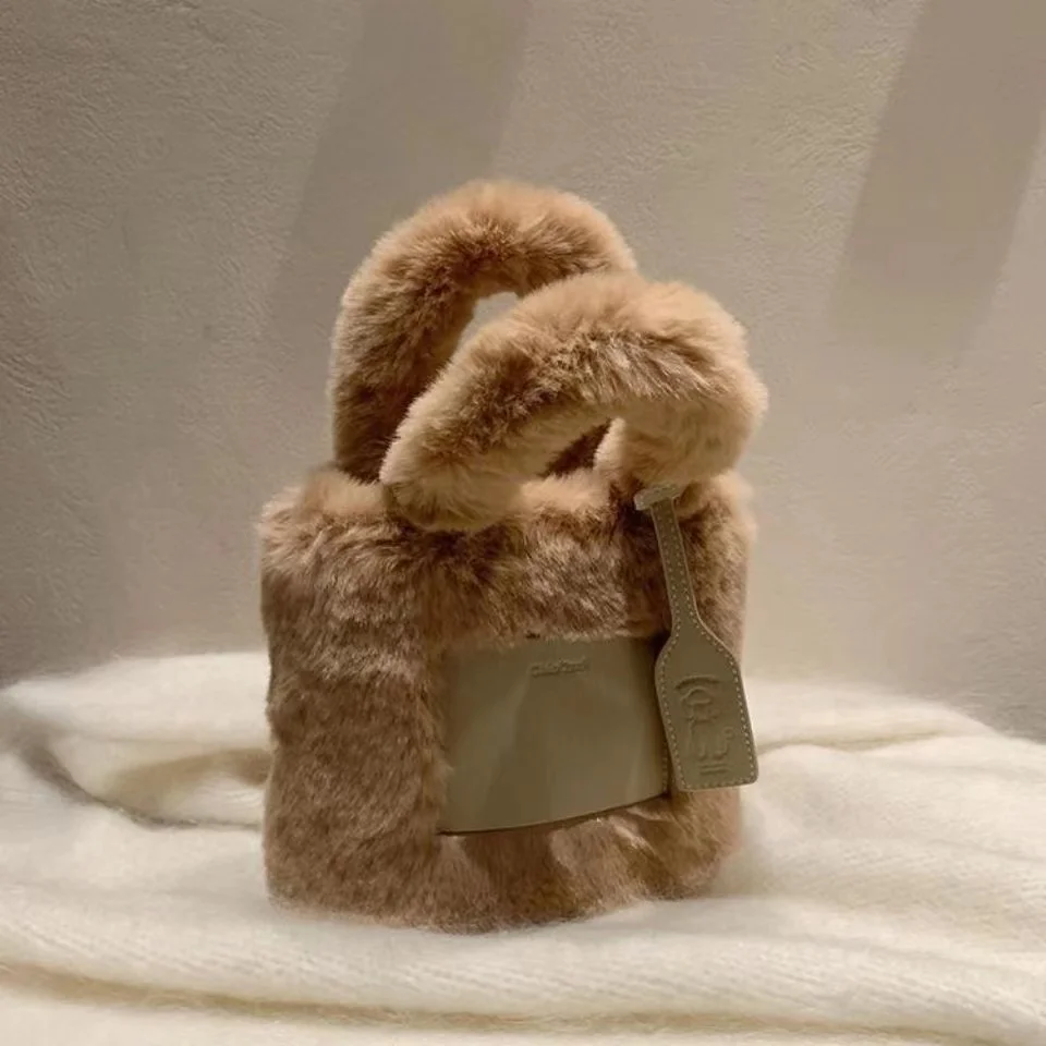 

Модная мягкая зимняя сумка из искусственного меха, однотонная женская сумка через плечо, женская сумка-тоут, мессенджер, брендовая дизайнер...