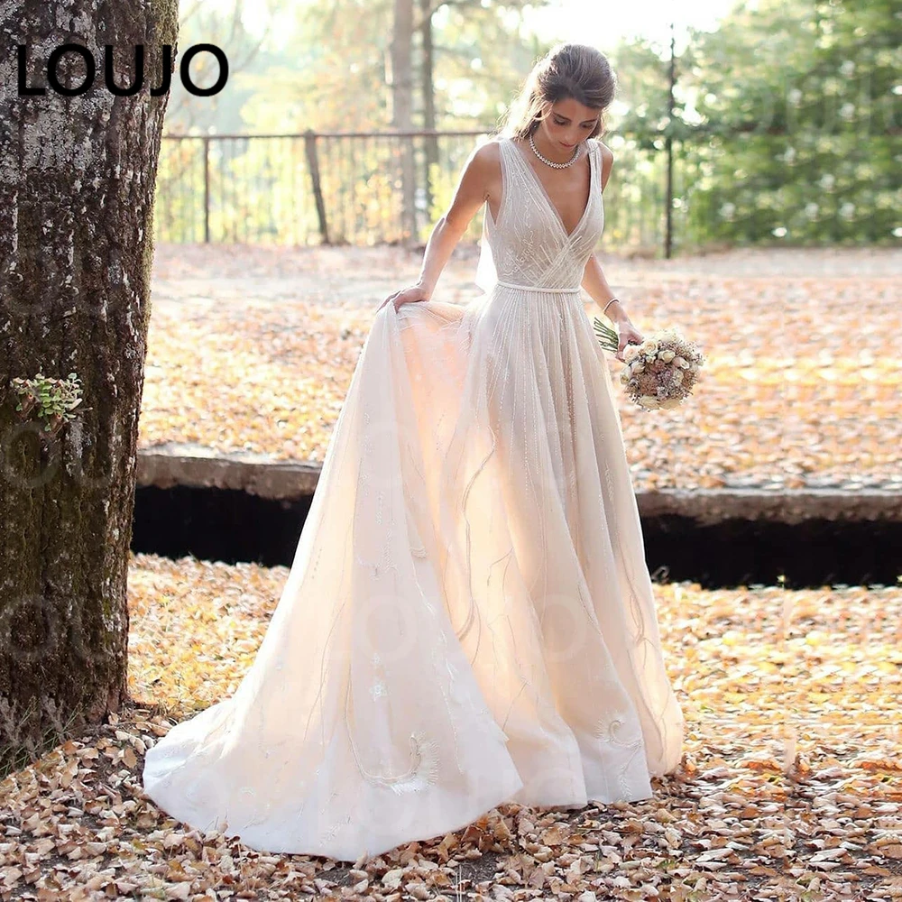 

LUOJO Ivory Princess Lace And Tulle Modern Wedding Dresses Sexy V-Neck Bride Gowns Plus Size Wedding Gown Vestido De Novia