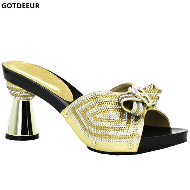 

New Arrival Ladies Shoes Party Wedding Shoe Decorated with Rhinestone Elegant Slip on Women Lady Pumps Shoes Nigerian Women Shoe