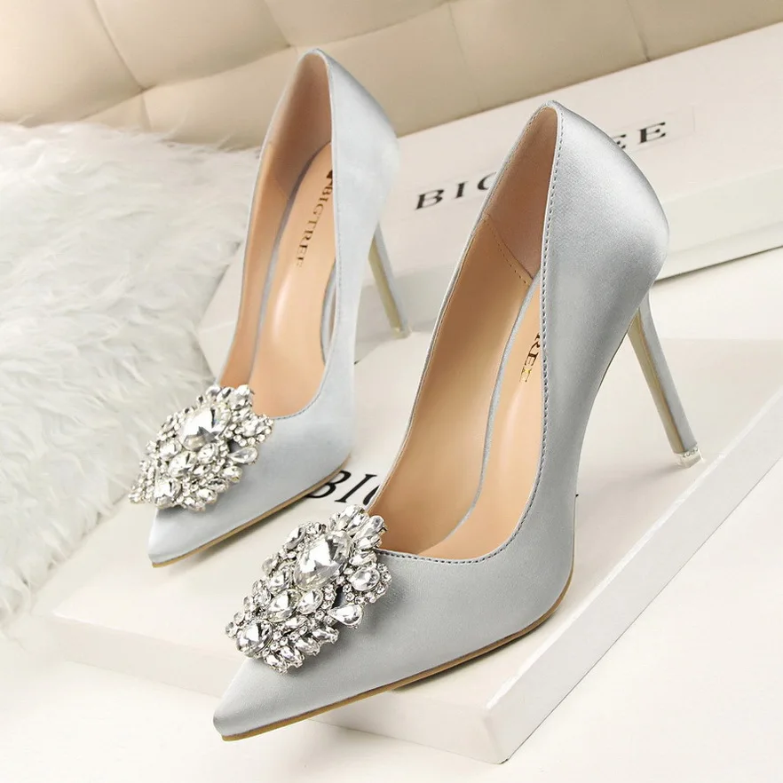

2021 fashion sexy women's high-heeled water drill women's shoes thin heel thin shallow tip shiny water drill buckle single shoes