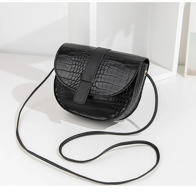 

New net red simple small square bag single shoulder bag chain messenger bag hand bag female s06