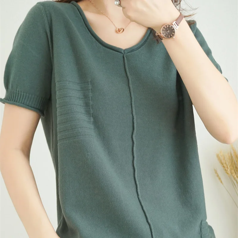 Свитер женский трикотажный с V-образным вырезом и коротким рукавом | Женская