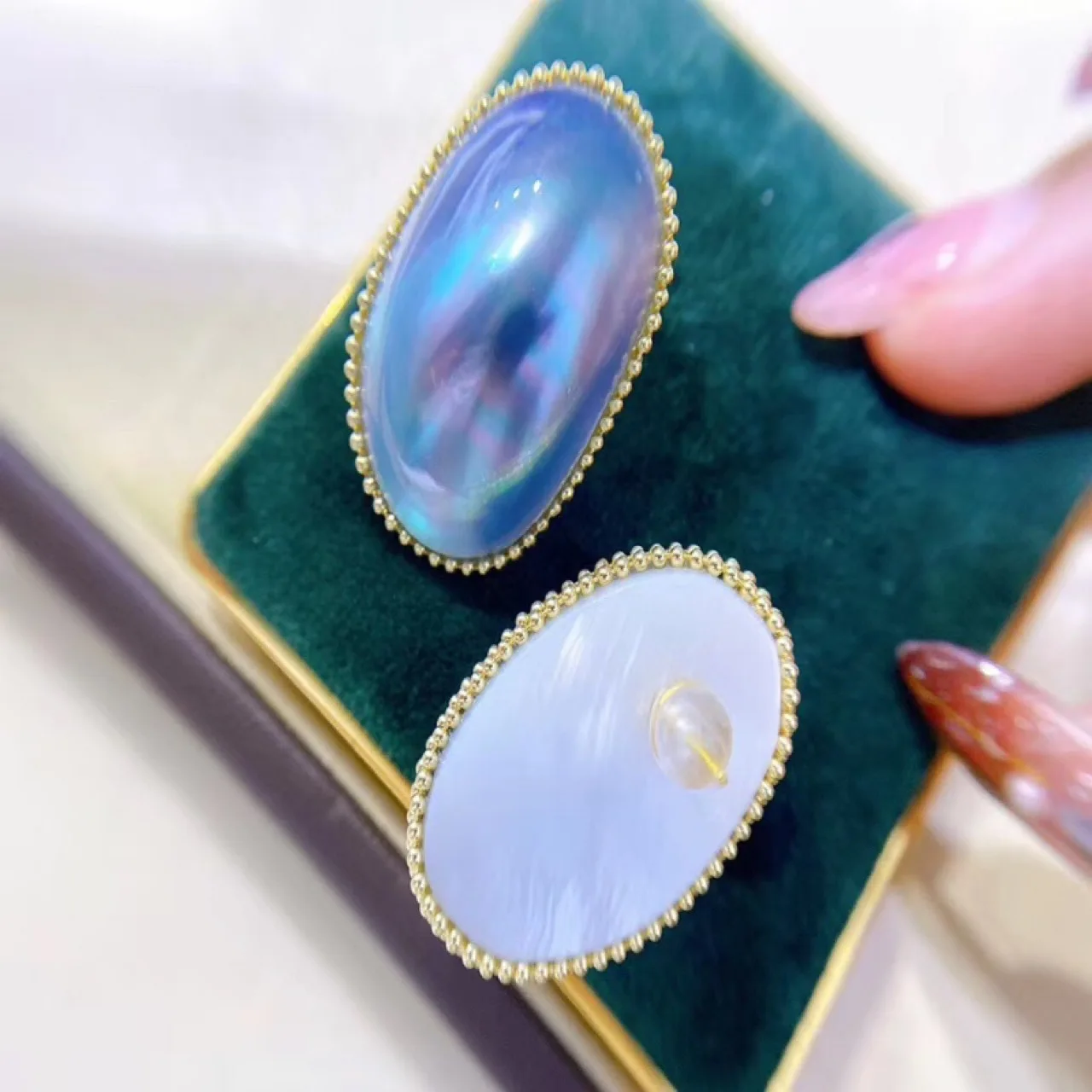 

Imported sea shell Mabe earrings