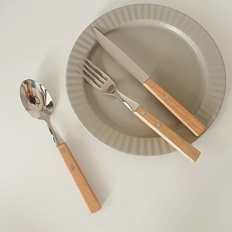 Нож с деревянной ручкой вилка и ложка набор из трех предметов Западной посуды нож
