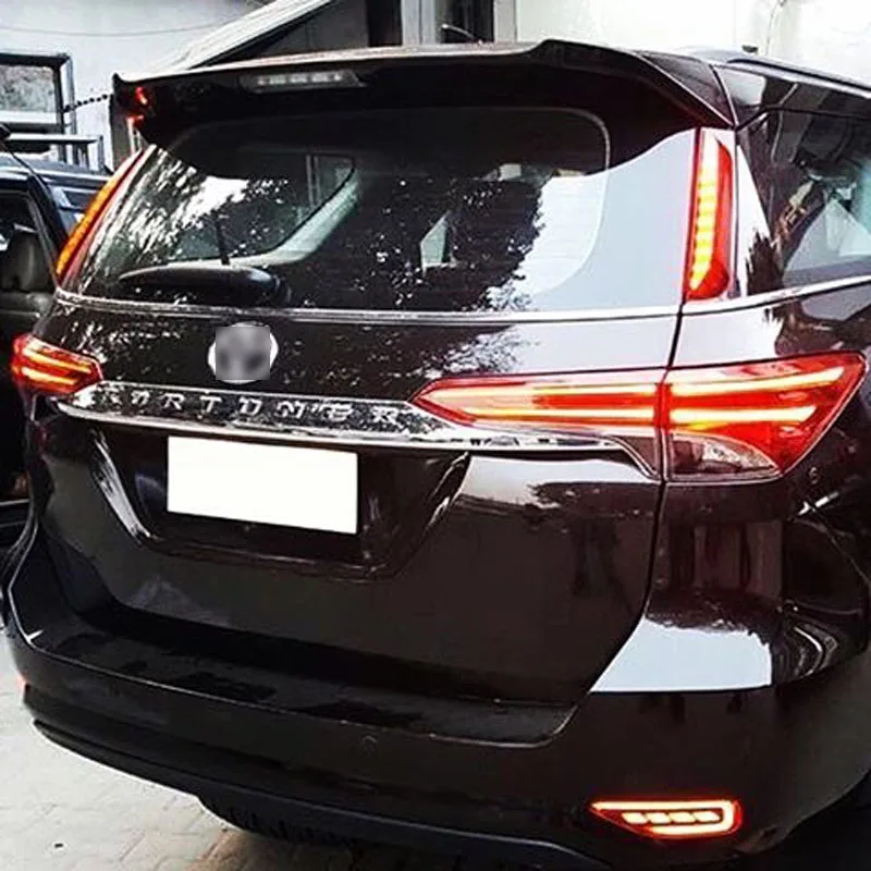 

Rear Bumper Lights For Toyota Fortuner 2015 -2020 3-in-1 Functions Taillight headlights Led Stop Signal for Cars lada vesta