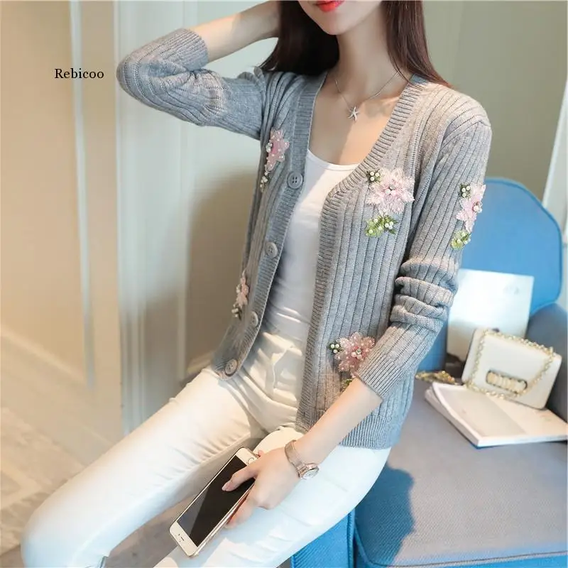 

Women Autumn Fashion Flowers Short Cardigan Knitwear Female Sweet Style Embroidery Faux Pearl Button Knit Sweater Coat