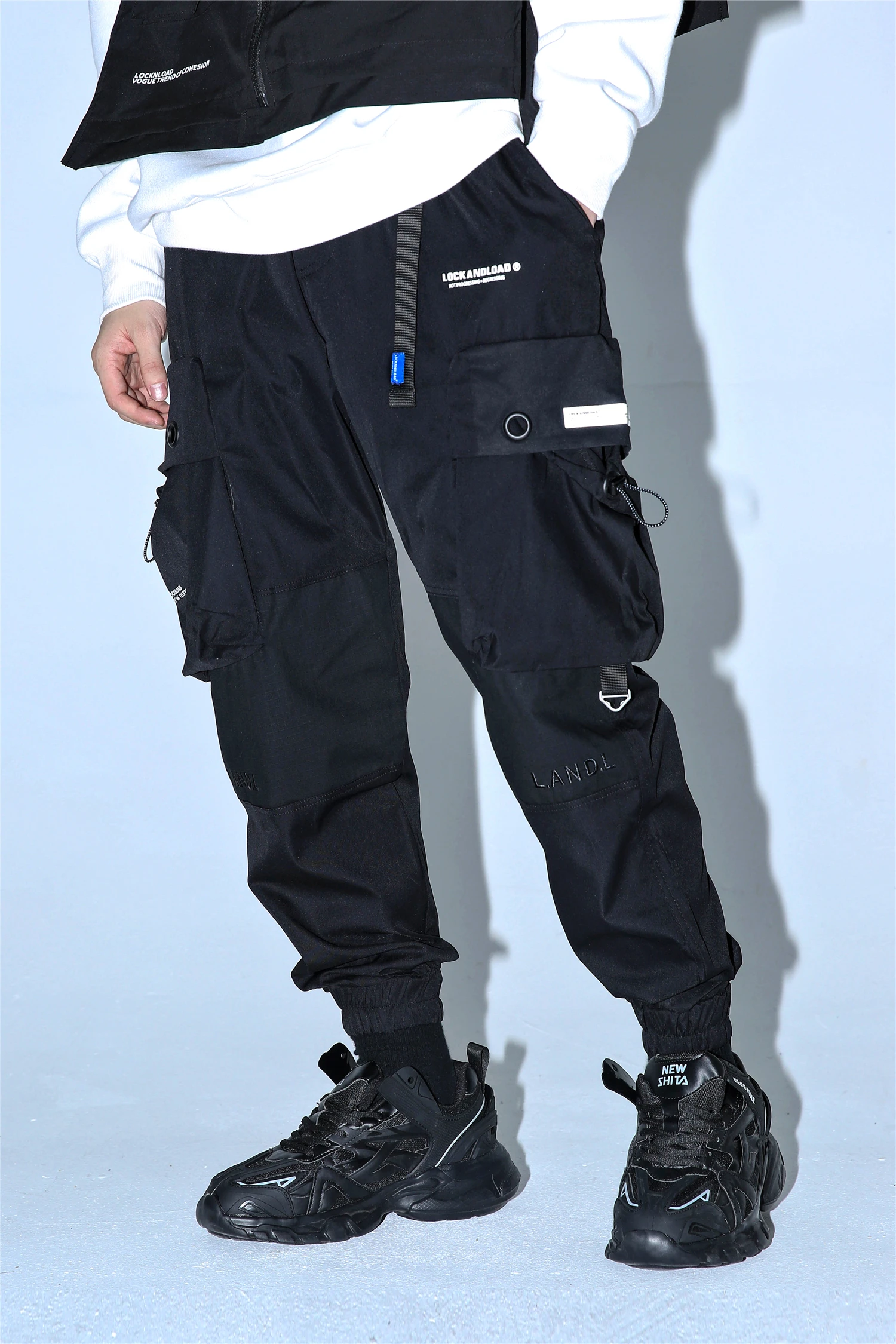 Брюки-карго с широкими боковыми карманами и ремнем уличная одежда techwear harajuku |