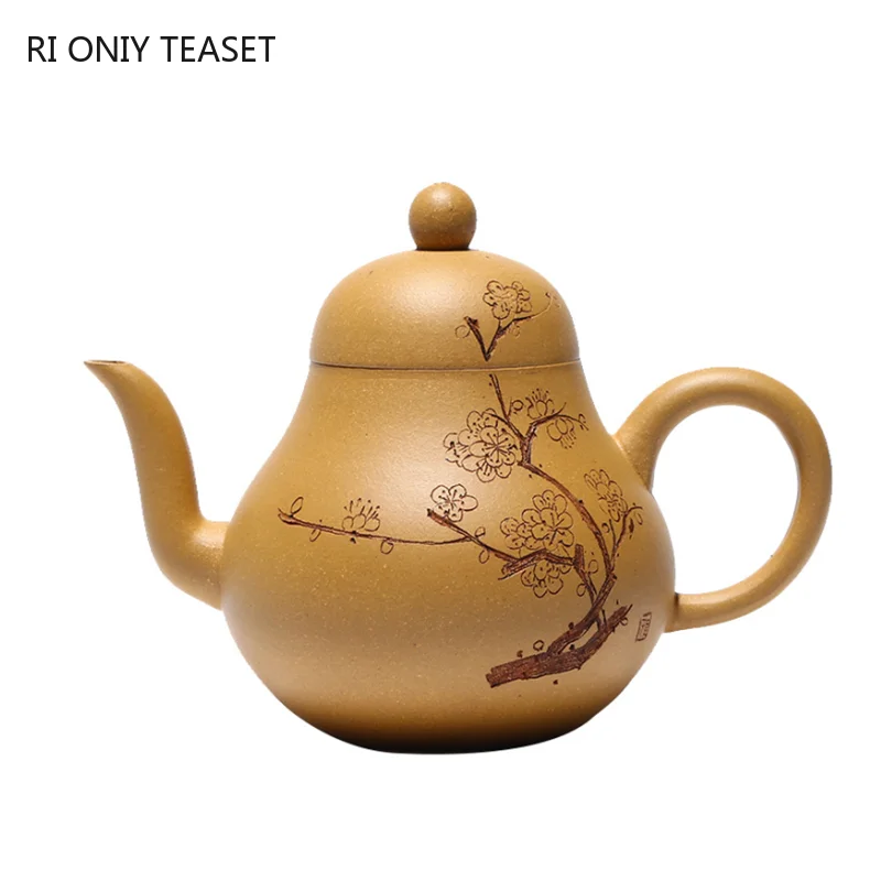 

Kitchen,Dining & Bar