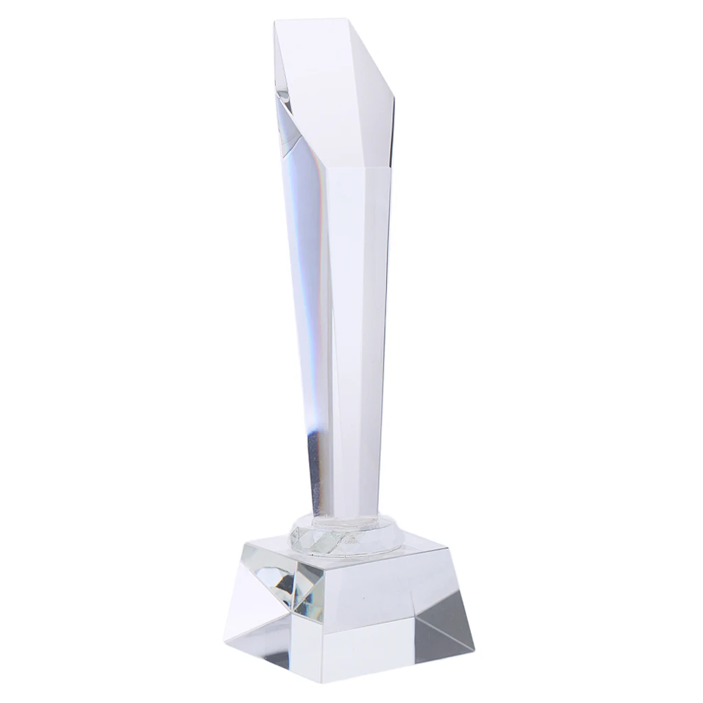 1) с украшением в виде кристаллов кварца трофей победителя чашки 29 см высотой