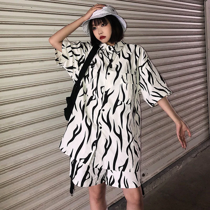 Harajuku Oversized Geometric Women T-shirt Set Loose Turn Down Collar Shirt Knee Length Shorts Summer | Женская одежда