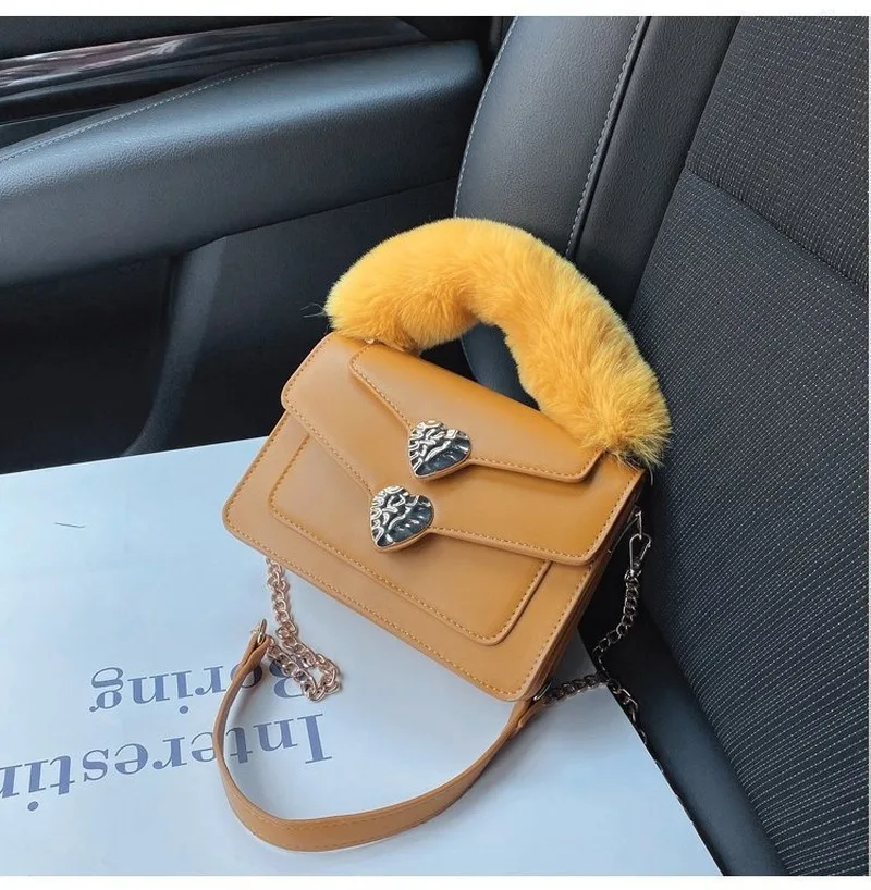 

Autumn and Winter Retro Chain Handbags Ladies Plush Handbags 2020 Popular New Fashion One-shoulder Messenger Small Square Bag