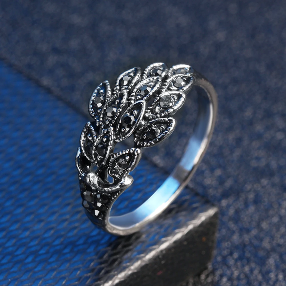 

Zircon Ring Ladies Ring Black Hedgehog Shape Jewelry Banquet Classic Decoration Girl Mood Ring Girlfriend Birthday Surprise Gift