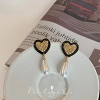 fashion temperament french court hollowed out love pearl earrings