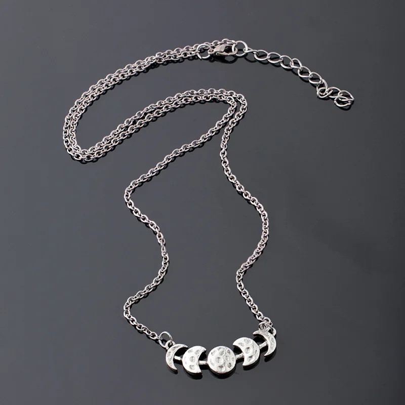 

Vintage Moon Eclipse Pendant Necklaces For Women Girls Retro Long Chain Statement Necklace Fashion Jewelry Gifts