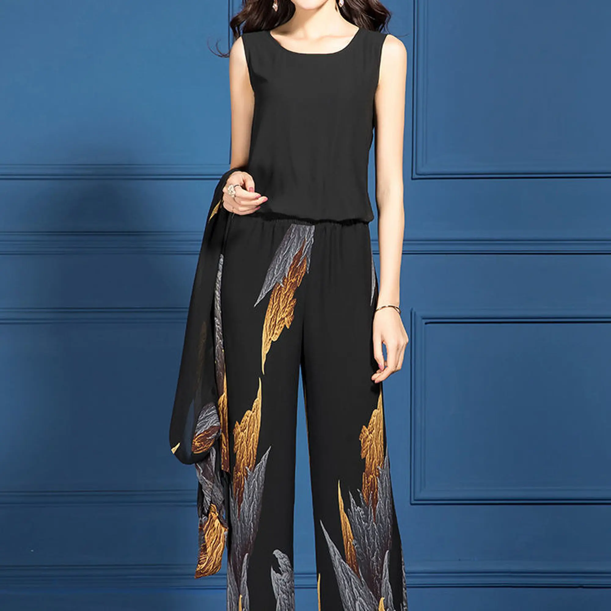 

2020 new suit women's spring dress fashionable temperament fall feeling wide leg pants show thin small fragrance two piece set