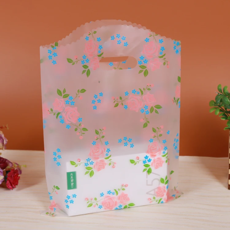 

100pcs 15*20cm Plastic Handle Bag Small Jewelry Packing Bag Party Favor Bags For Candy Cookie Gift Box Packaging Bag