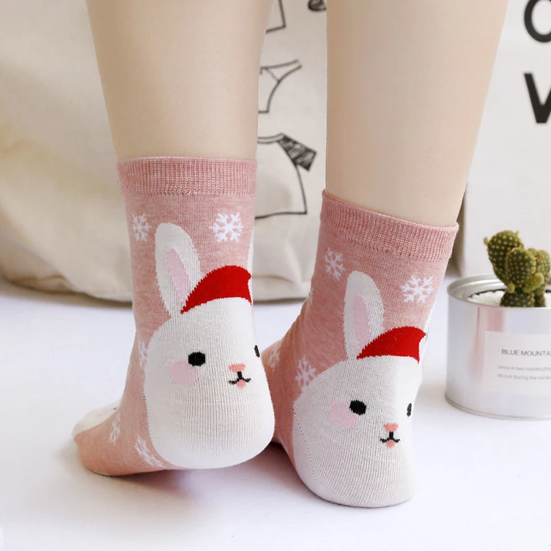 

1Pair Women's Soft Cotton Cute Snowflake Christmas Cartoon Pattern Autumn Winter Comfortable Warm Animal Printing Female Socks