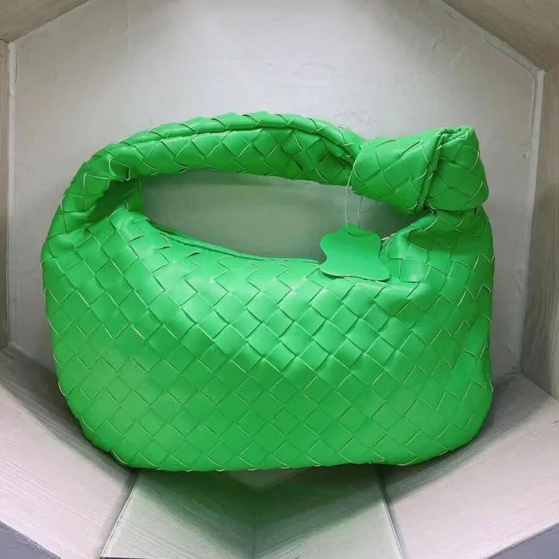 

Cross-Border Amazon Hot Bags2021New Portable One-Shoulder Underarm Croissant Woven Cloud Bagbags
