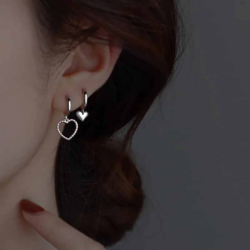 

FMILY 925 Silver Needle Creative Asymmetric Love Earrings Retro Geometric Peach Heart Ear Buckle Jewelry for Girlfriend Gifts