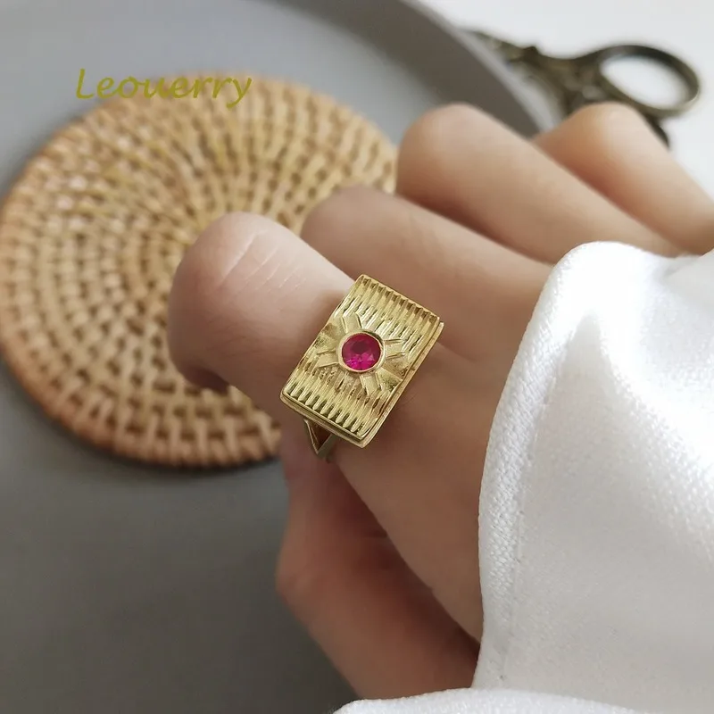 Leouerry 925 пробы серебро красный кристалл циркон кольца Золотая текстура дизайн для