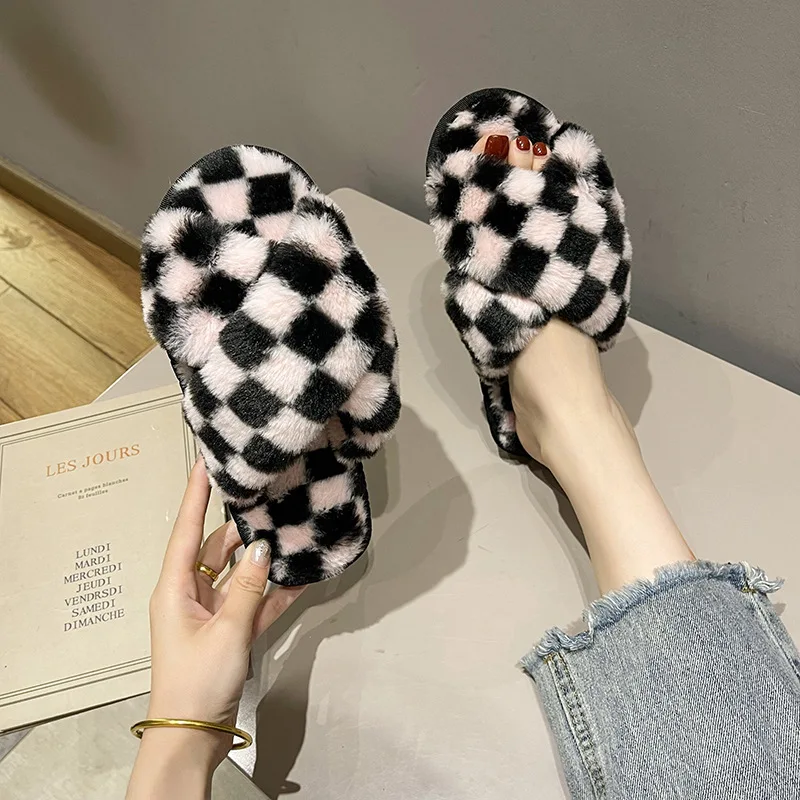 

Hairy Cotton Slippers Luxury Brand Peep Toe Thick Sole Women Slippers White Flat Outwear Ladies Slides Autumn Flip Flops Woman