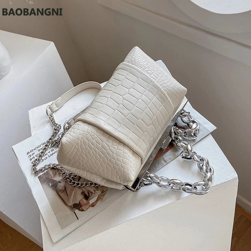 Small Chain Tote Bag PU Leather Crossbody Bags for Women Simple Totes Shoulder Bag Lady Handbags and Purses