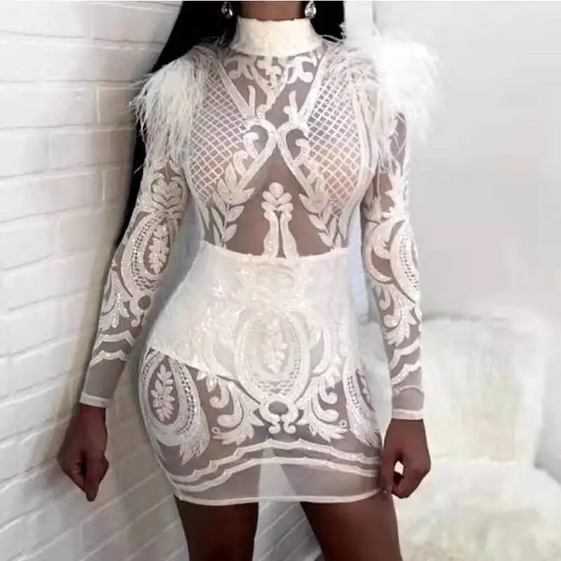 Женское платье с длинным рукавом белое вечернее блестками молнией и