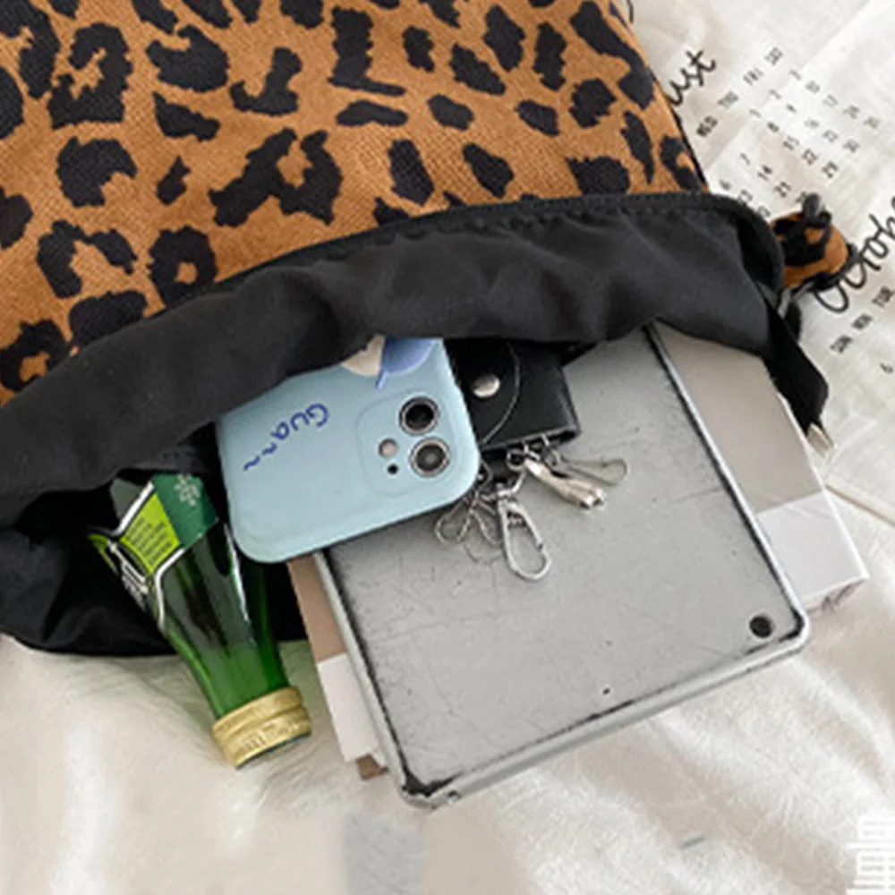 

New Autumn Winter Corduroy Shoulder Bags Retro Leopard Pattern Handbag Thick Chain Bags Female Daily Warm Soft Shopping Bag Girl