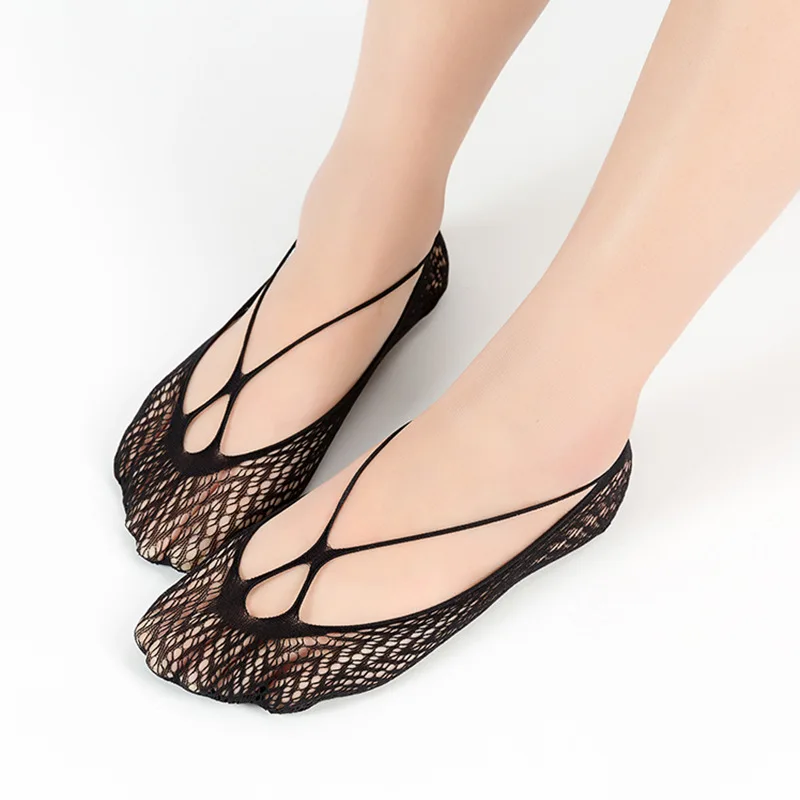 

Sexy black Japanese style hollowed out ladies boat socks invisible breathable ultra-thin cross shallow mouth sox