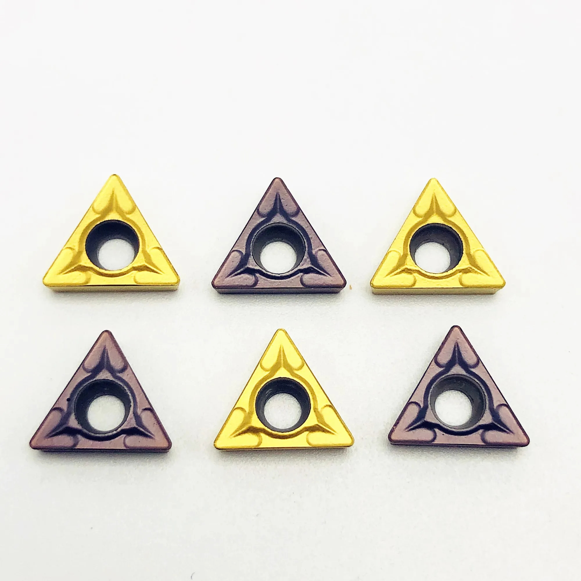 Рисунок 6 - Токарные инструменты TCMT110204