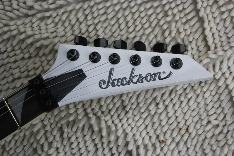 Высокое качество Заводская распродажа Jackson KE2 Келли белая электрогитара, гитара Jackson-1312-21