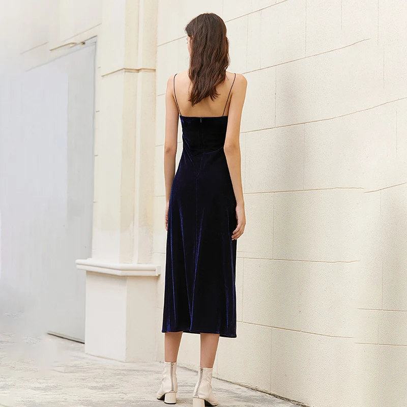 

[EAM] Women Backless Velour Long Spaghetti Strap Dress New V-neck Sleeveless Loose Fit Fashion Tide Spring Autumn 2021 1DD2933