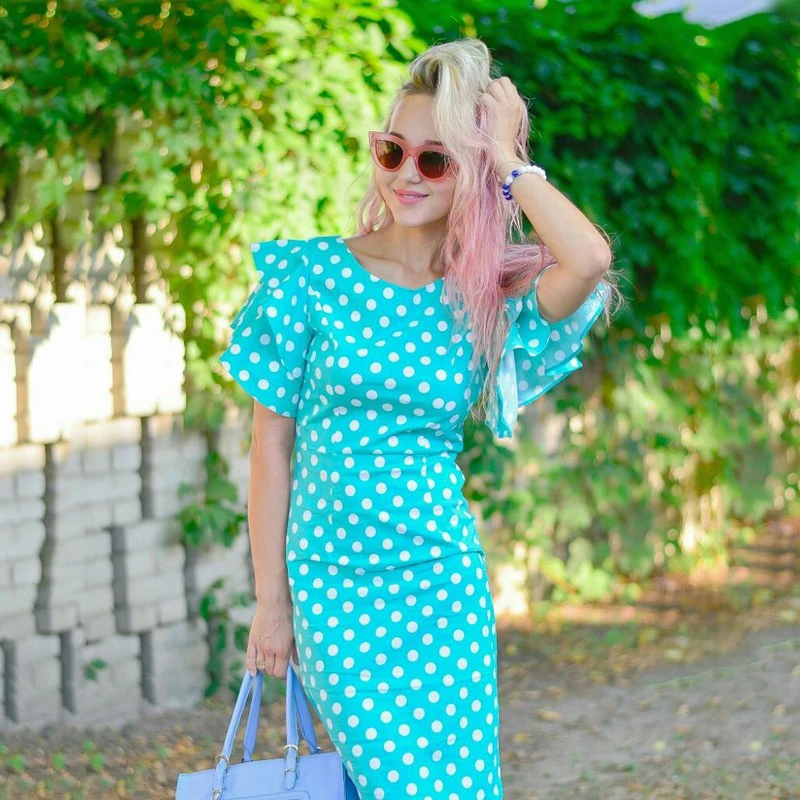 Винтажное платье в горошек женское облегающее 2XL Ретро стиль с рюшами на рукавах