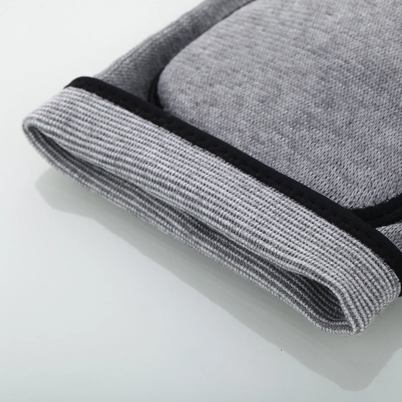 1 пара боковых наколенников из лайкры которые сохраняют тепло защищают