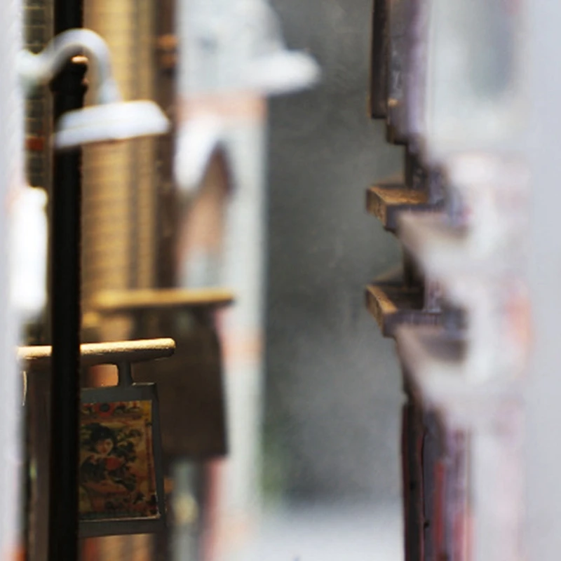 

Shanghai Alley with Lamp Bookshelf Decoration Bookend Miniature Street View Decoration Study Nostalgic Decoration
