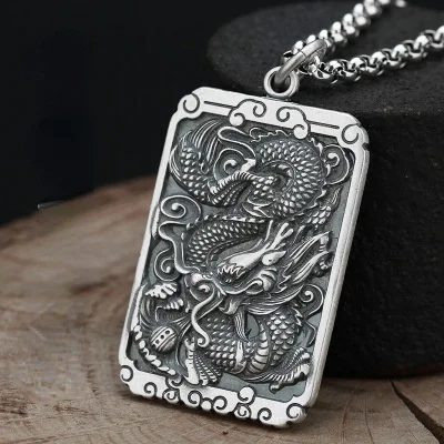 

Domineering Stainless Steel Dragon Necklace Hand Carving Dragon Flight Reton Silver Color Chain Necklace for Men Women Jewelry