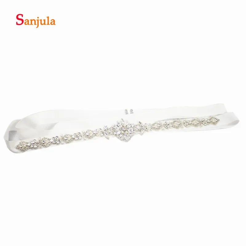 Тонкий пояс для свадебных платьев серебристого цвета украшенный бусинами и