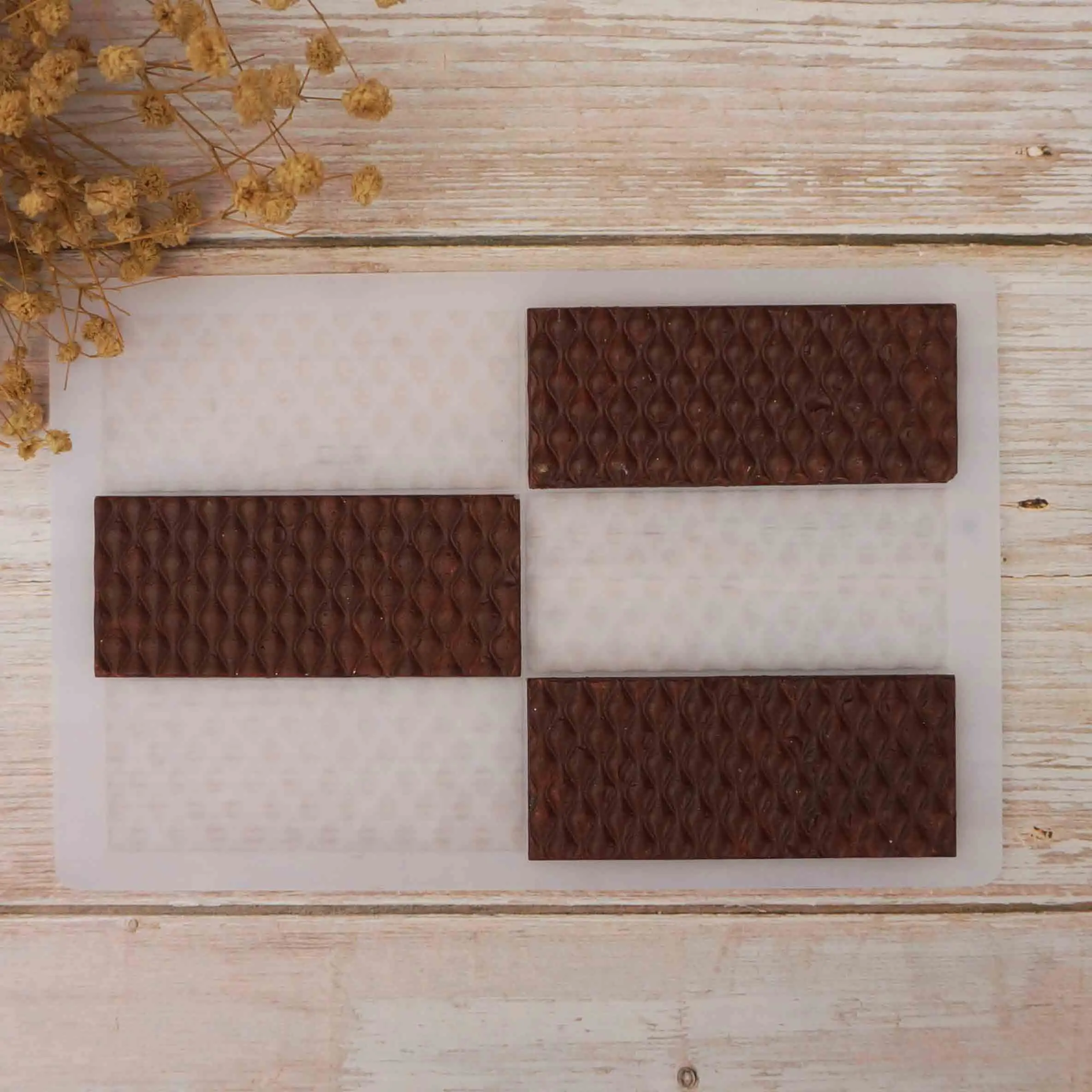 Маленькая фотоформа для шоколада с рисунком в виде рыбьей чешуи декоративная