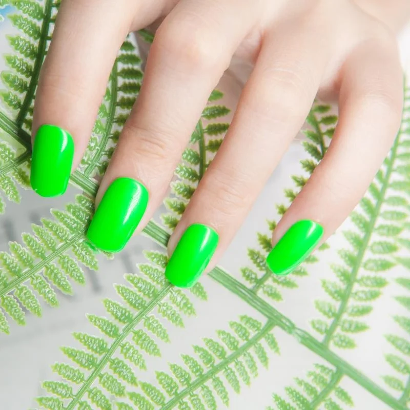 Шарм Чика УФ лак для ногтей неоновый Гибридный гель флуоресцентный ярко-зеленый